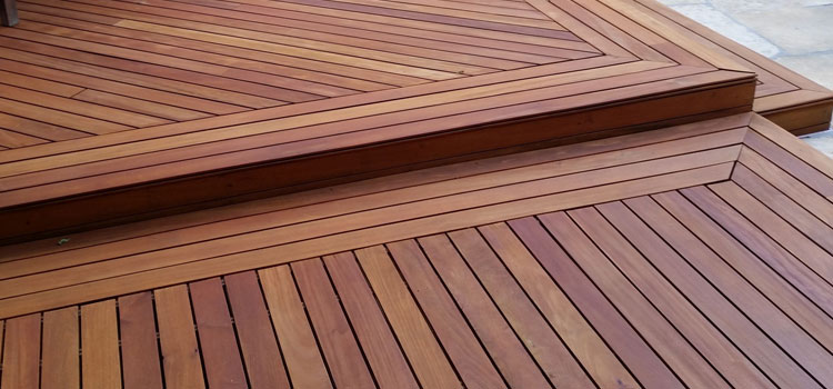 Redwood Decking Material in Pomona, CA